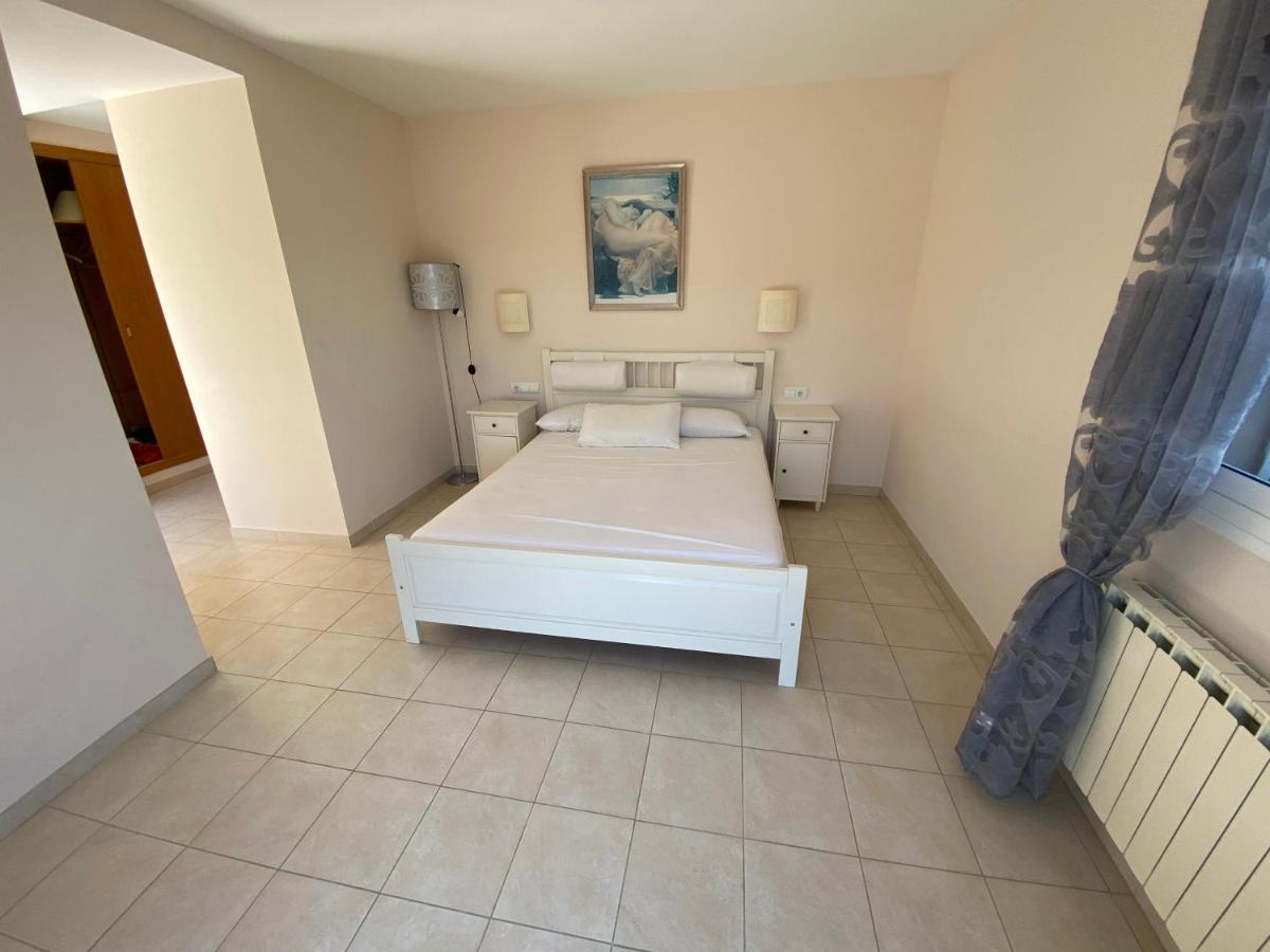 Rio De Oro 1 Villa กาลองเย ภายนอก รูปภาพ